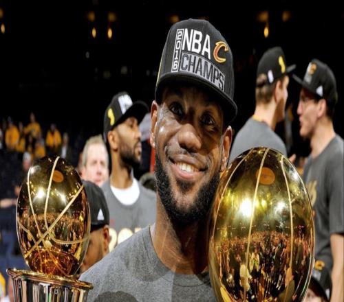 詹姆斯2016年的冠軍不只是超過杜蘭特在勇士的2冠！