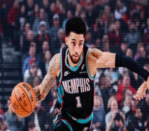 庫(kù)里退出全明星！霍福德16+9+6追夢(mèng)格林7失誤，勇士17分逆轉(zhuǎn)灰熊