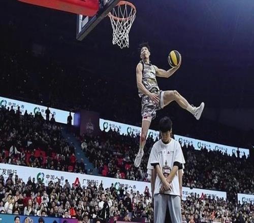 CBA全明星扣籃大賽名單：俞澤辰劉禮嘉領銜民間扣籃王獲外卡名額