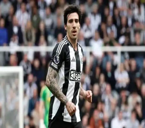 1億英鎊報(bào)價(jià)曼聯(lián)鎖定卡塞米羅接班人，梅努迎理想搭檔