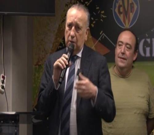 拿到42分，對(duì)西人賽前比利亞雷亞爾舉行傳統(tǒng)慶祝保級(jí)成功儀式