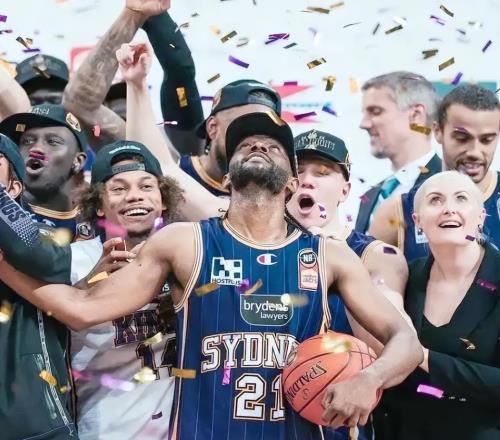 曝超級(jí)后衛(wèi)又要重返CBA打球！對(duì)陣遼寧曾砍34+13+8，新疆會(huì)簽下嗎