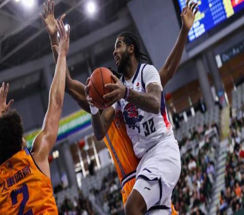 央視直播季軍賽！山東VS廣廈形勢明朗，3外援挑大梁，邱彪拒爆冷