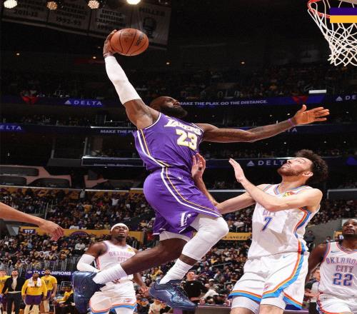 輸雷霆無緣四連勝！湖人暴露最大問題，詹姆斯帶神陣也救不了啊