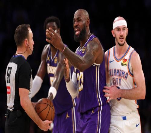 從24勝1負，到17勝12負，逐漸暴露短板！聯盟霸主慢慢成為NBA反派