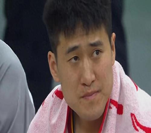 事情鬧大！CBA2隊(duì)被質(zhì)疑打假球，吉林2王牌12分鐘，第三節(jié)全華班