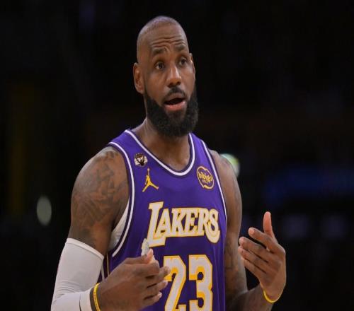 詹姆斯22分10助，湖人不敵雷霆！杰威復出23分，湖人問題很明顯