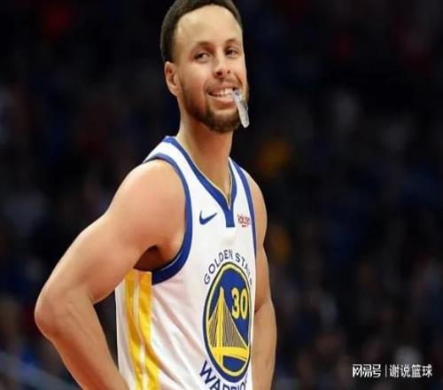 勇士逆轉(zhuǎn)險(xiǎn)勝只因?qū)κ质茄輪T庫里可安心休息，三將爆發(fā)造驚喜