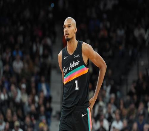 文班亞馬40+12，一戰(zhàn)封神比肩百分傳奇，馬刺28分大勝湖人奪5連勝