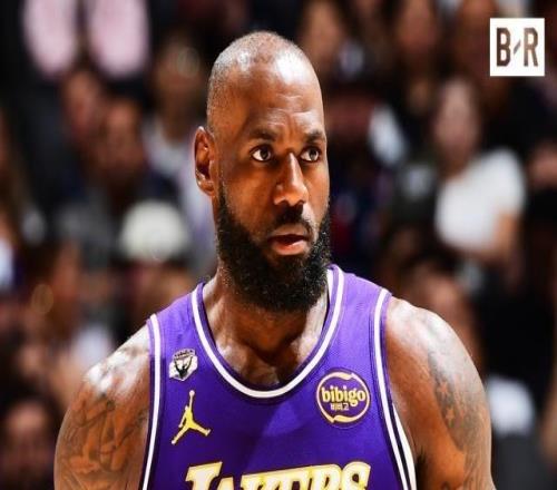 連續(xù)21年最佳陣容紀(jì)錄終結(jié)！詹姆斯失去評(píng)獎(jiǎng)資格