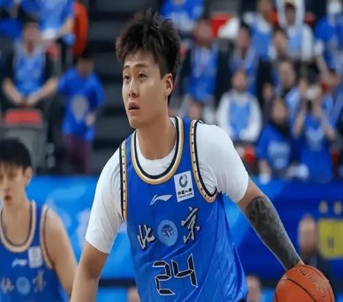 禁賽3場+罰款5萬！絲毫不影響趙睿男籃賽程不少球迷認(rèn)為處罰太輕