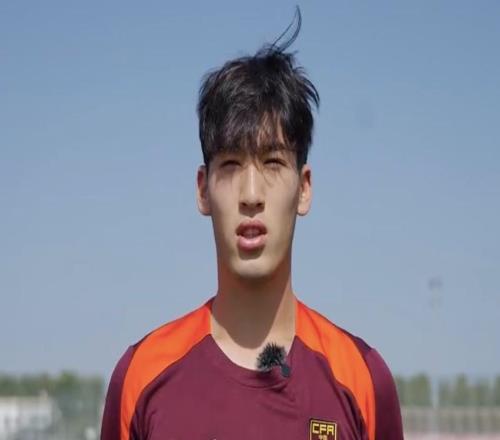 潘偉力：云南玉昆簽下布尼亞明，給恒大足校補(bǔ)償費(fèi)+二轉(zhuǎn)分成