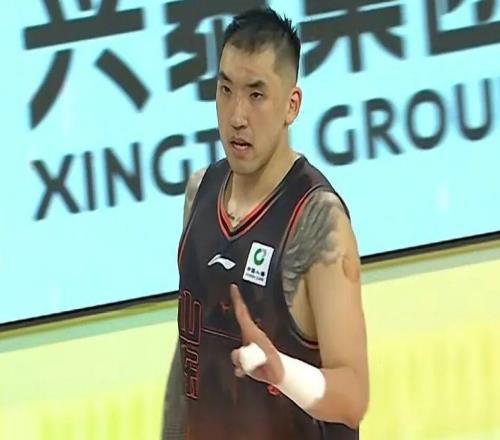 榮獲季軍！山東男籃21分大勝廣廈，瓊斯首秀17+14陶漢林12+6