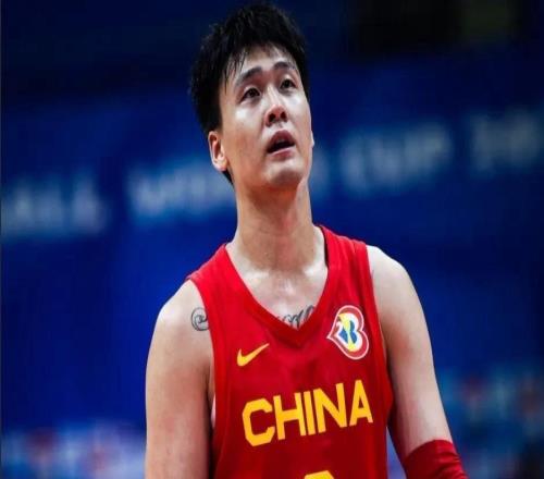 地域歧視+破壞民族團結！中國男籃隊長停賽3場罰款5萬網(wǎng)友：太輕