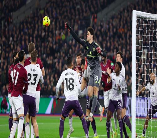 英超神劇情：替補神鋒96分鐘絕平7.2億豪門11倒數(shù)第3無緣5連勝