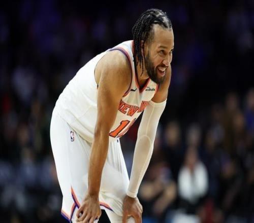 布倫森40分5個籃板8助NBA常規(guī)賽尼克斯134137惜敗步行者