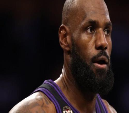 正式無緣評(píng)選！詹姆斯中斷21年紀(jì)錄，還是老了！