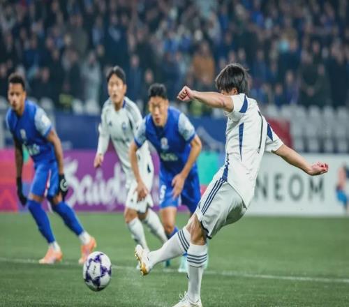 5外援被1外援“降維打擊”：申花亞冠出局，撕開中超最后的遮羞布