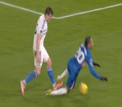 造點(diǎn)專家，若昂佩德羅近2場(chǎng)英超制造3粒點(diǎn)球