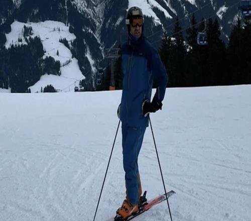 危險運動，圖片報：前柏林赫塔高管滑雪時肋骨斷裂，扎穿肺部