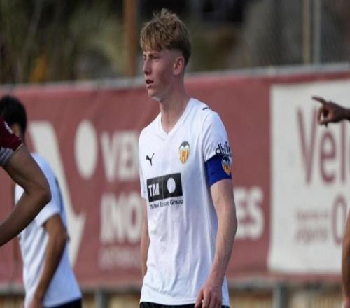 巴黎創(chuàng)始人曾孫，法媒：巴黎及英超多隊(duì)關(guān)注雨果費(fèi)爾南德斯