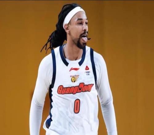 杜鋒回應(yīng)外援問(wèn)題，薩林杰暫時(shí)不會(huì)離隊(duì)，王少杰續(xù)約談判不順利