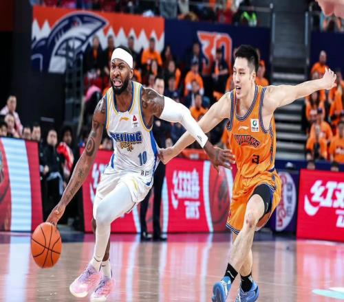 曝北京首鋼進(jìn)行陣容調(diào)整！外援大換血，為爭(zhēng)冠做最后準(zhǔn)備