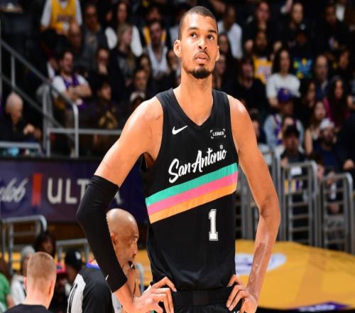 文班亞馬自信本該拿下60分！回應(yīng)打湖人爆發(fā)原因：就是想證明自己