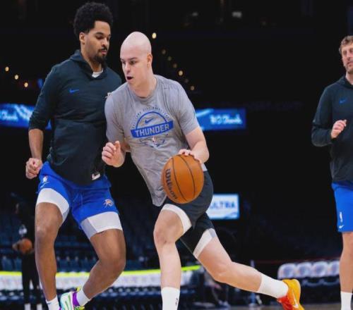 戰(zhàn)勝睪丸癌！背靠背29+11+3！NBA天才滿血?dú)w來