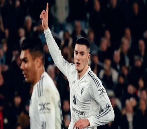 足壇瘋狂一夜！3大冷門(mén)+點(diǎn)球大戰(zhàn)，曼聯(lián)絕平切爾西空門(mén)踢飛太離譜