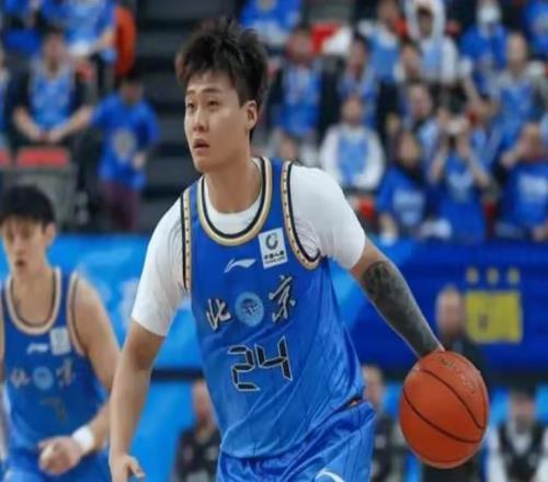 趙睿不當言論被重罰，CBA官宣禁賽3場罰款5萬，首鋼被罰5萬