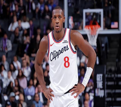 確實盡力了！快船后場大閘甚至在最近還展現(xiàn)出了不俗的組織能力