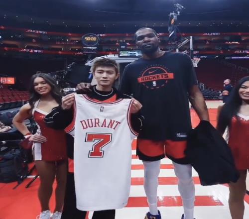 中國頂流任嘉倫見證！杜蘭特1000場20+里程碑完勝小卡連32場20+