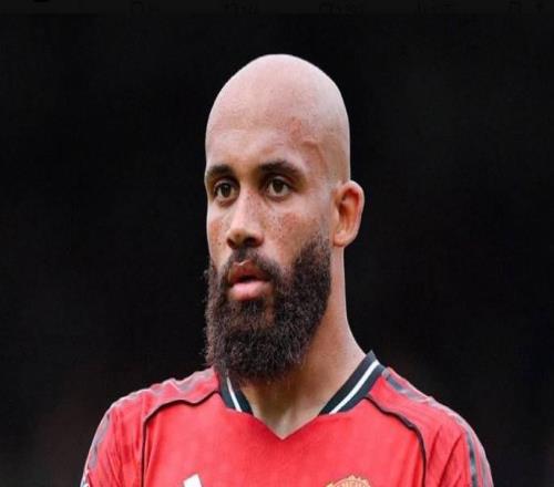 暖心，郵報(bào)：姆伯莫安排了母校的學(xué)生參觀老特拉福德和卡靈頓