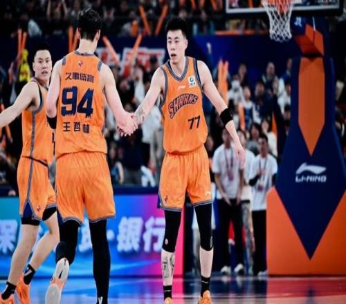 上海男籃拒絕輸球！全力擊敗山西隊(duì)，盧偉瞄準(zhǔn)冠軍，央視直播