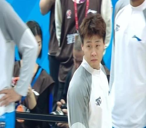 CBA官方：趙睿因在社交媒體發(fā)表不當言論，被停賽三場罰款五萬