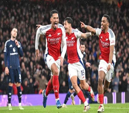 薩利巴：慶祝時(shí)踢角旗桿不是不滿，看到它時(shí)會(huì)忍不住想踢一腳