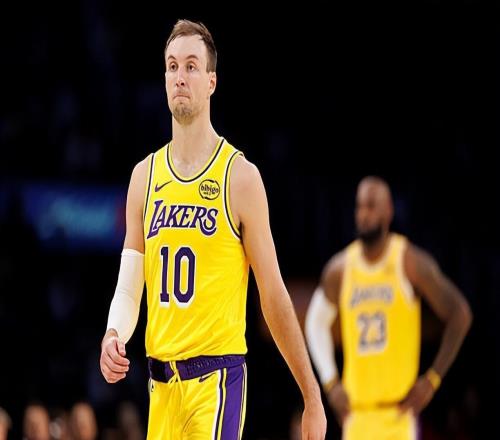 得不到基本的球權(quán)支持，湖人完全沒(méi)有發(fā)揮出后場(chǎng)新援的價(jià)值