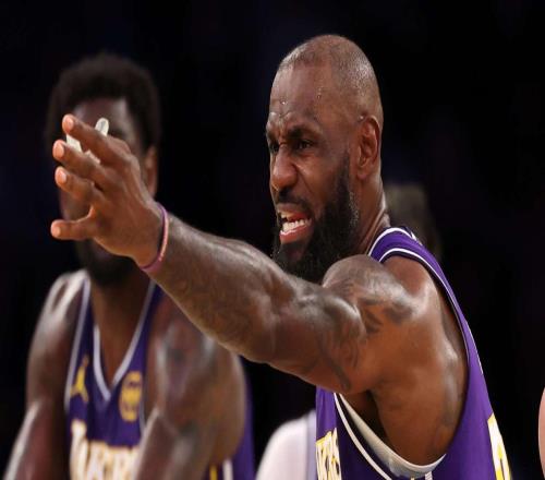 詹姆斯慘遭聯(lián)盟規(guī)則“坑慘”！荒唐新規(guī)終結(jié)其21年歷史紀錄