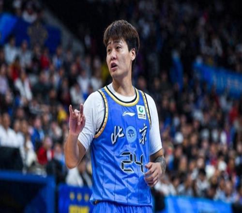 禁賽3場(chǎng)+罰5萬(wàn)！CBA重罰趙睿，網(wǎng)友直言罰的太輕，名嘴一針見血