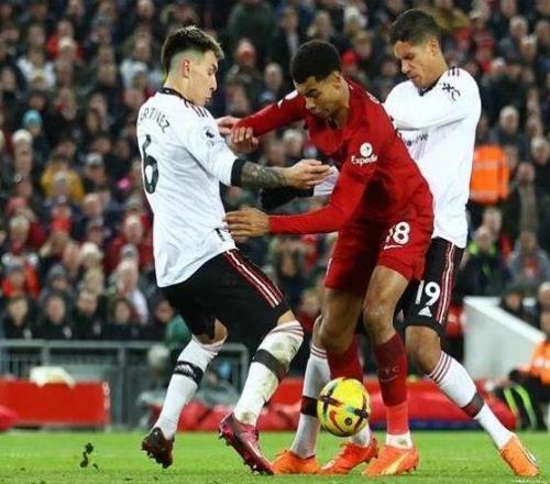 四億投入難保前四！加克波成鋒線(xiàn)軟腳蝦，誰(shuí)會(huì)是利物浦的救世主