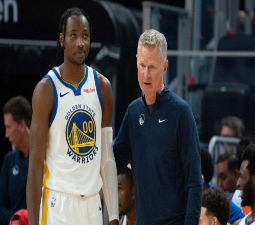 勇士隊主教練科爾打破沉默，談及此前對喬納森庫明加的冷遇