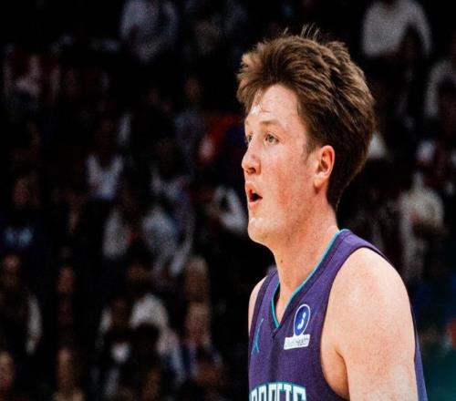 鷹王19+13+9難救主，榜眼31分超級(jí)新秀4記三分，黃蜂復(fù)仇老鷹