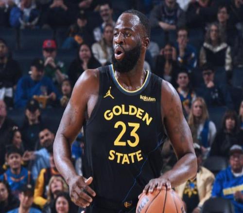 勇士被逆轉！格林17+12+8真盡力，文班三人20+，庫里賽后也很開心