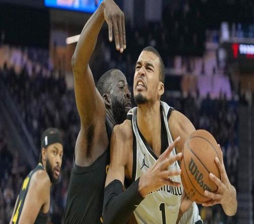 馬刺擒勇士豪取6連勝！文班26+9導(dǎo)演16分大逆轉(zhuǎn)追夢空砍17+12+8