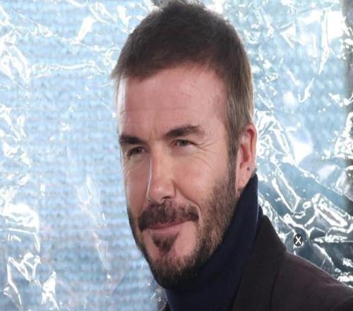 小貝：回看C羅的職業(yè)生涯堪稱非凡，他真的太了不起了