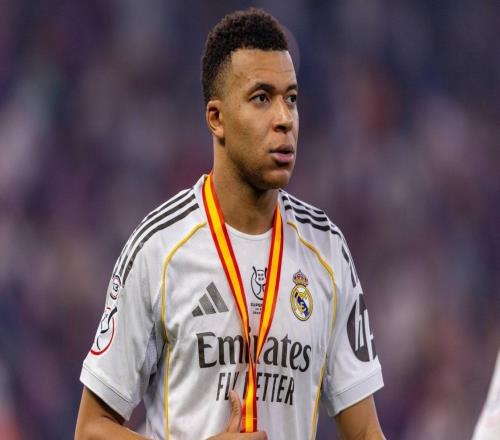 反轉(zhuǎn)！皇馬神鋒離隊(duì)在即，曼聯(lián)介入交易，姆巴佩成唯一核心