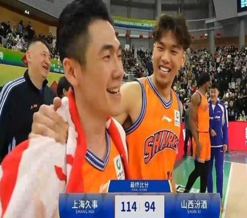 絕對統(tǒng)治力！上海男籃兩屆杯賽13連勝&兩連冠收獲400萬獎金