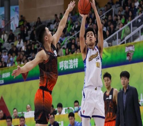 王欣瑞續(xù)峻瑋得分上雙，塔克卡爾頓合砍37分，浙江方興渡結(jié)束CBA俱樂部杯賽之旅