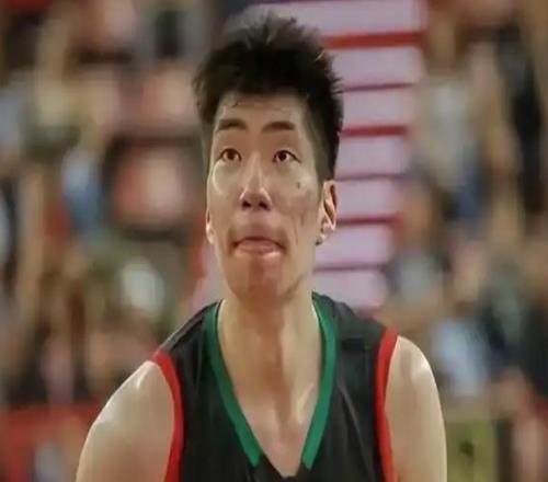 余嘉豪西乙狂砍27分12板！籃下單打無解，下賽季該進西甲了！